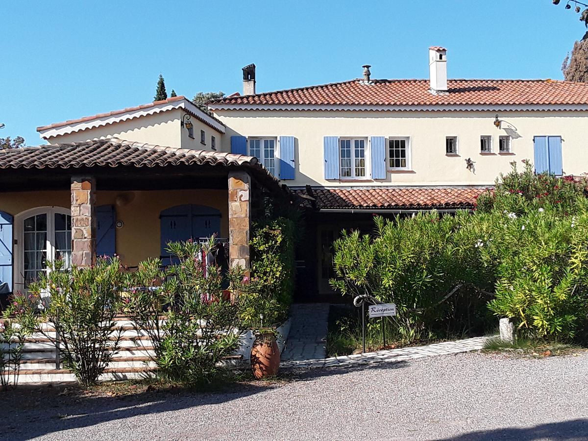 Mas Aurelia B&B Fréjus Exterior photo